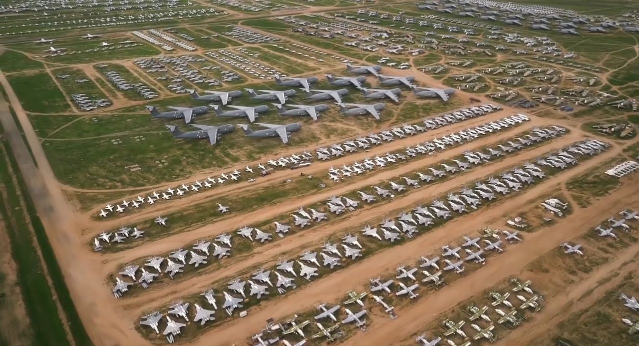 Największe cmentarzysko samolotów na świecie. Jego wielkość jest imponująca