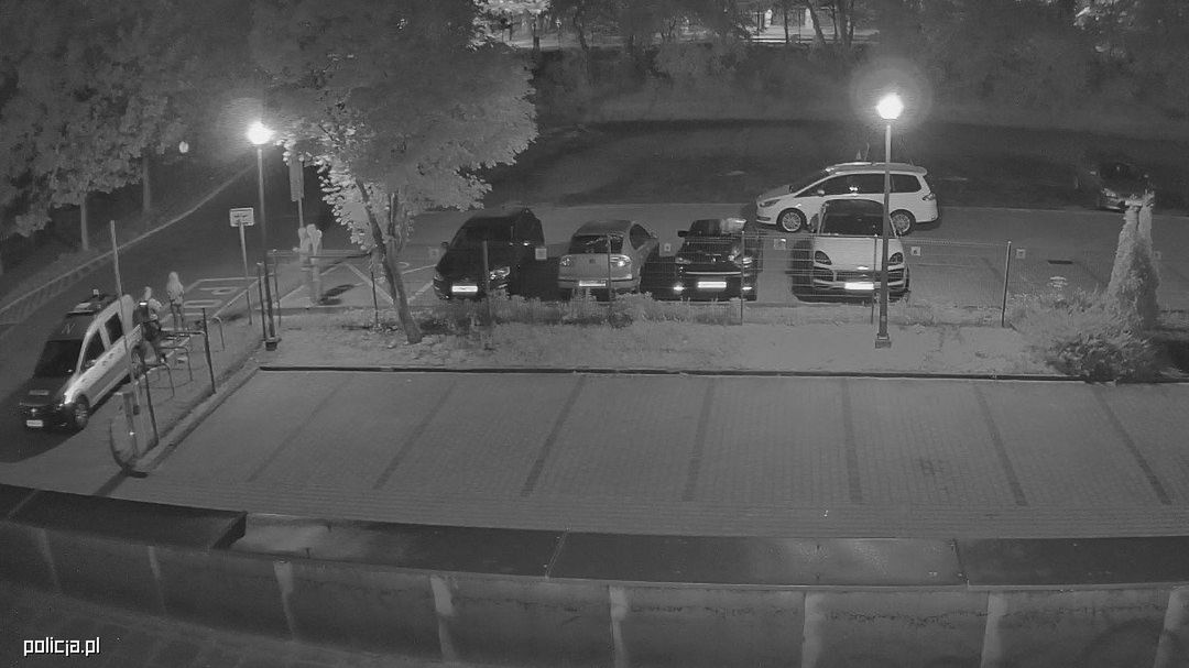 Mężczyzna sam przyjechał do komendy