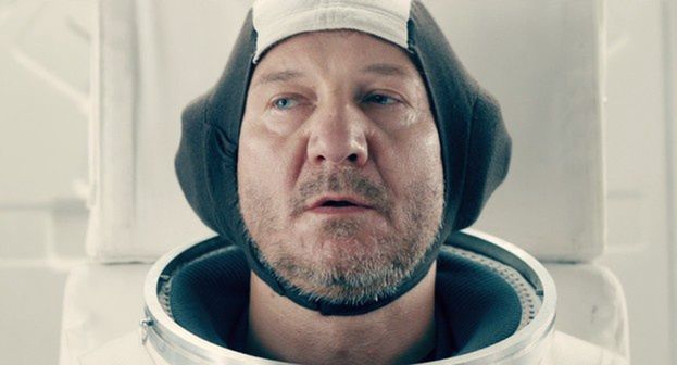 Reklamy tygodnia: Sferis z Samsung Galaxy S2, Johnnie Walker, Opel Astra, „Dear dad”, Allegro (wideo)