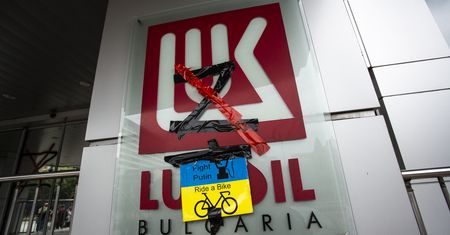 Bułgarzy uderzyli w Łukoil. Parlament podjął decyzję w trybie pilnym