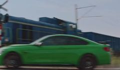 KER: spoty BMW M Town ze ścigającymi się samochodami mogą zachęcać do łamania przepisów (wideo)