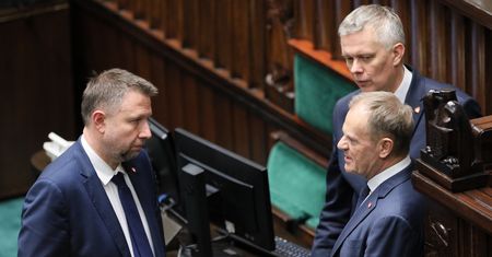Zrzeknie się mandatu i wejdzie do rządu. Tusk podaje nazwisko
