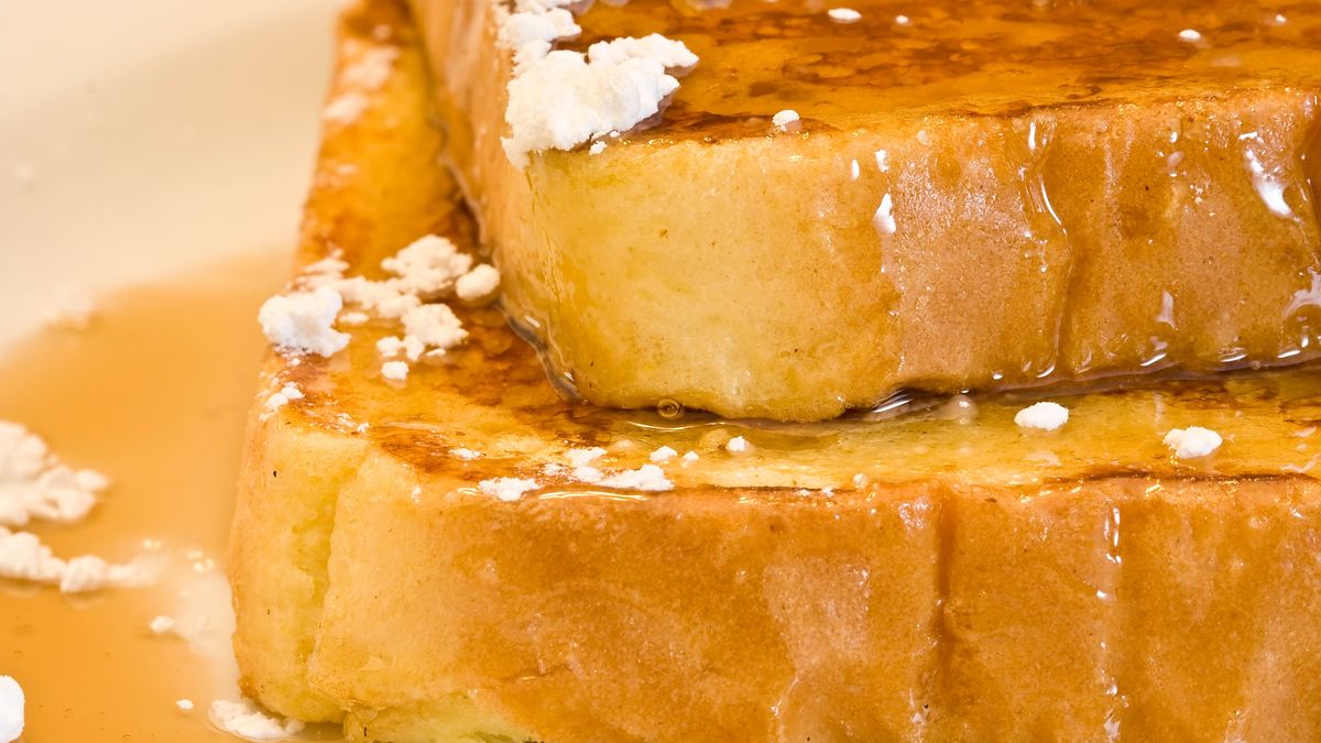 Tosty francuskie to dobra opcja na śniadanie na słodko