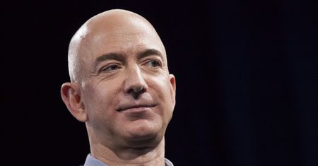 Jeff Bezos wyślę pierwszych pasażerów w kosmos już w kwietniu? Wszystko na to wskazuje
