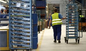 "Optymalizacja" w firmach. Chodzi o urlopy. Eksperci: bezprawne