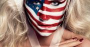 Kesha owinięta amerykańską flagą! SEKSOWNE?