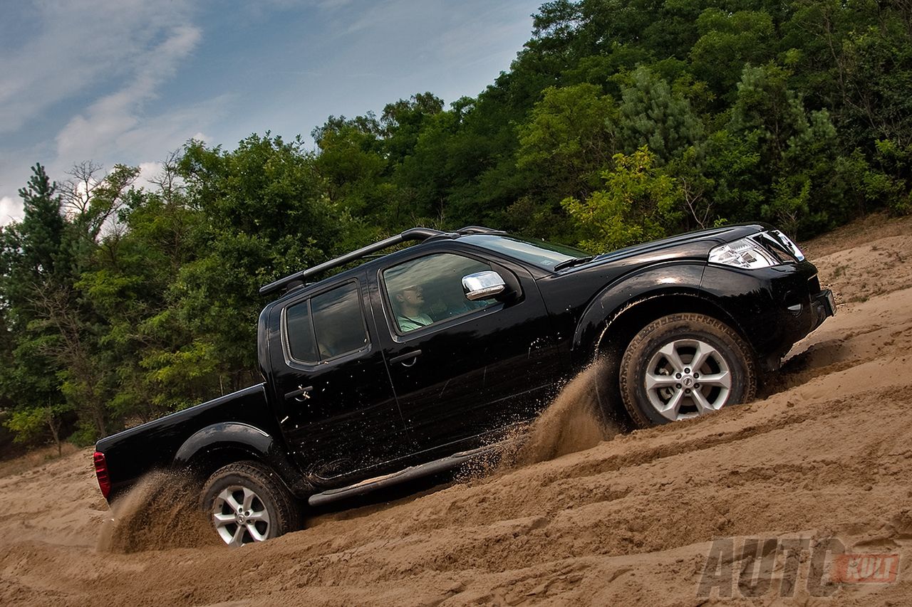 Nissan Navara II