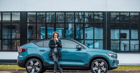 Test: Volvo C40 P8 Recharge, czyli tym razem Szwedzi odłożyli rozsądek na bok