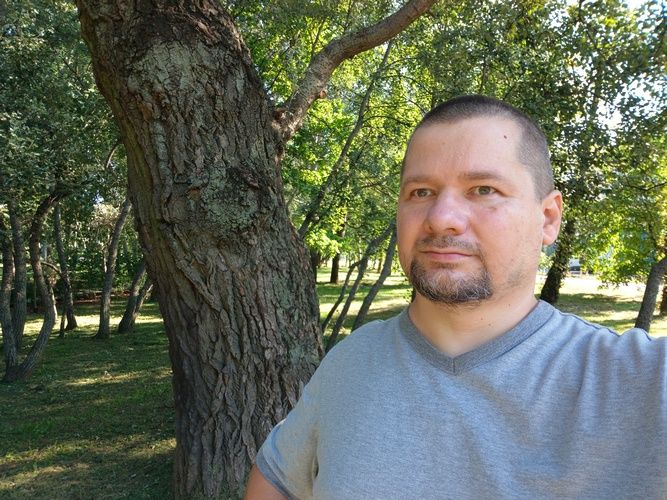 Zdjęcia przy różnej odległości twarzy od obiektywu