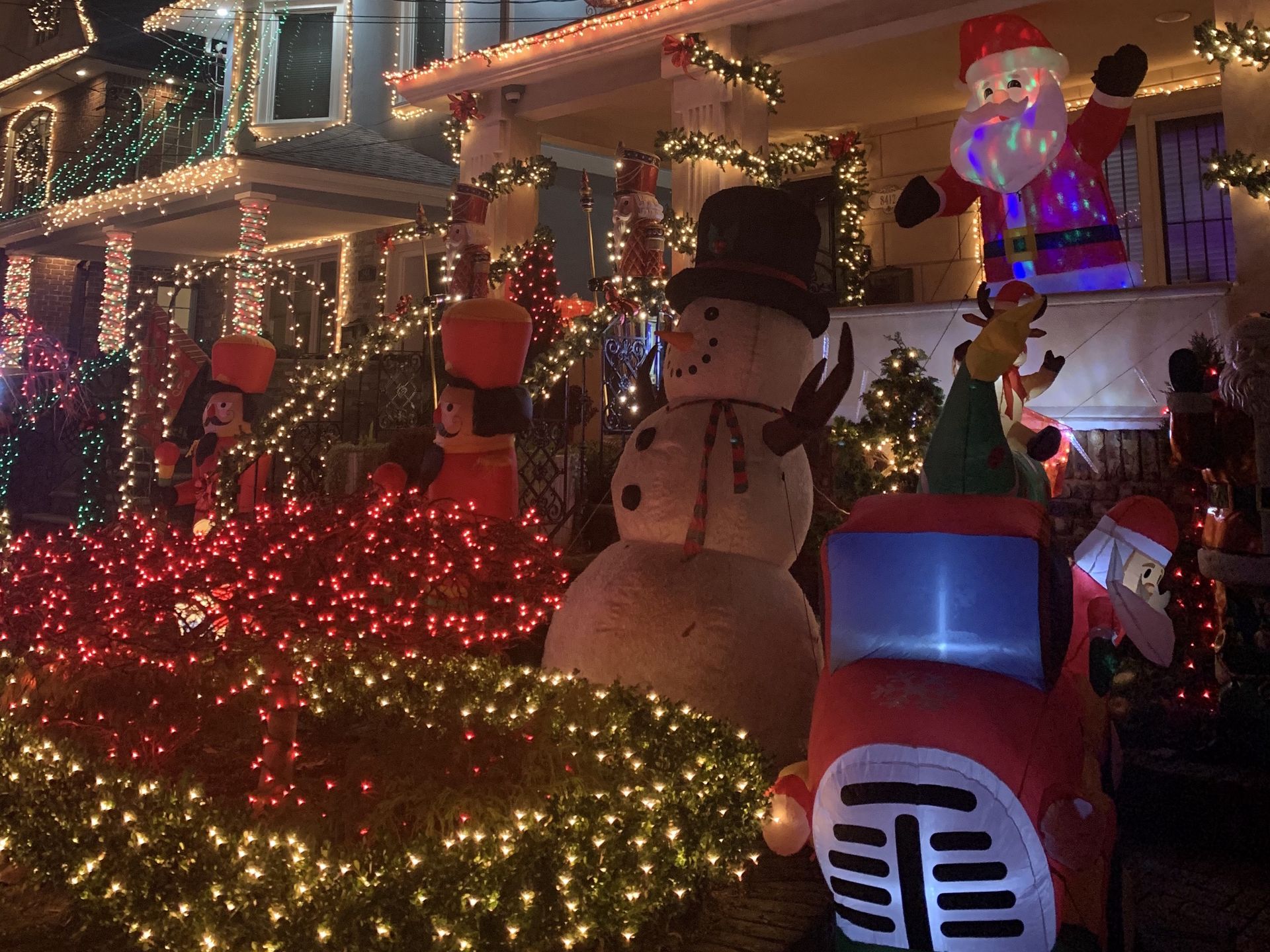 Dyker Heights na Brooklynie trzyma poziom świątecznych dekoracji