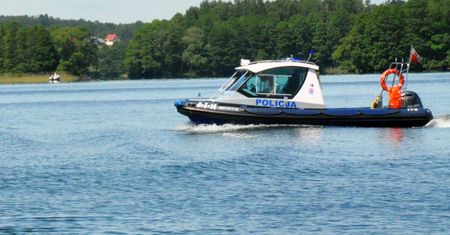 Jezioro Dargin. Wypadek skutera na Mazurach. Nie żyje dwóch mężczyzn