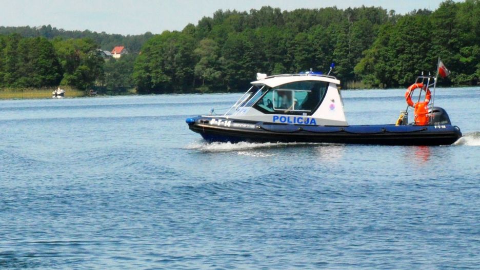Jezioro Dargin. Wypadek skutera na Mazurach. Nie żyje dwóch mężczyzn