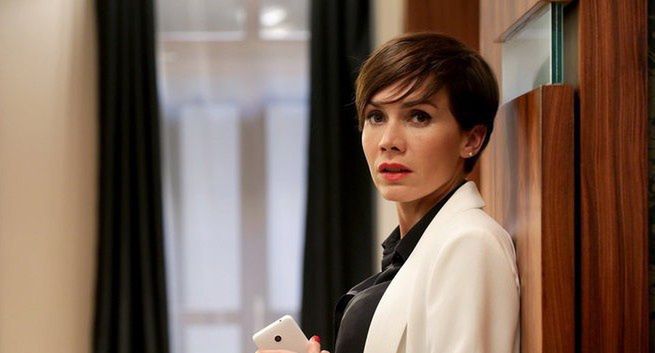 Olga Bołądź w filmie "Słaba płeć?"