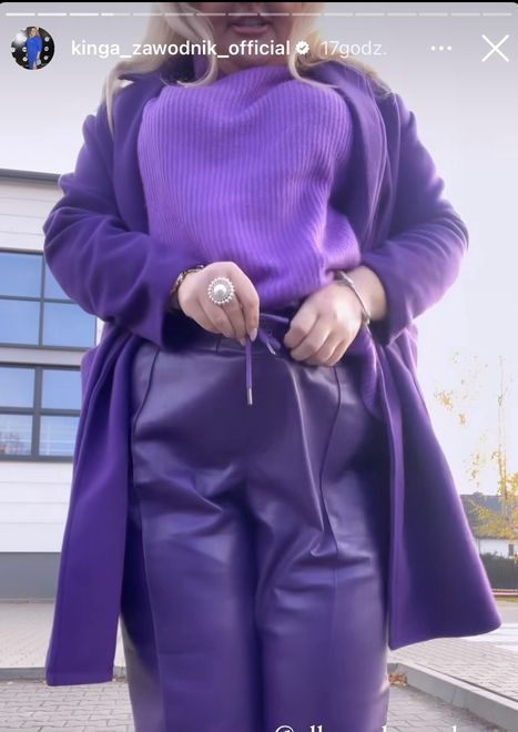 Kinga Zawodnik w fioletowym total looku