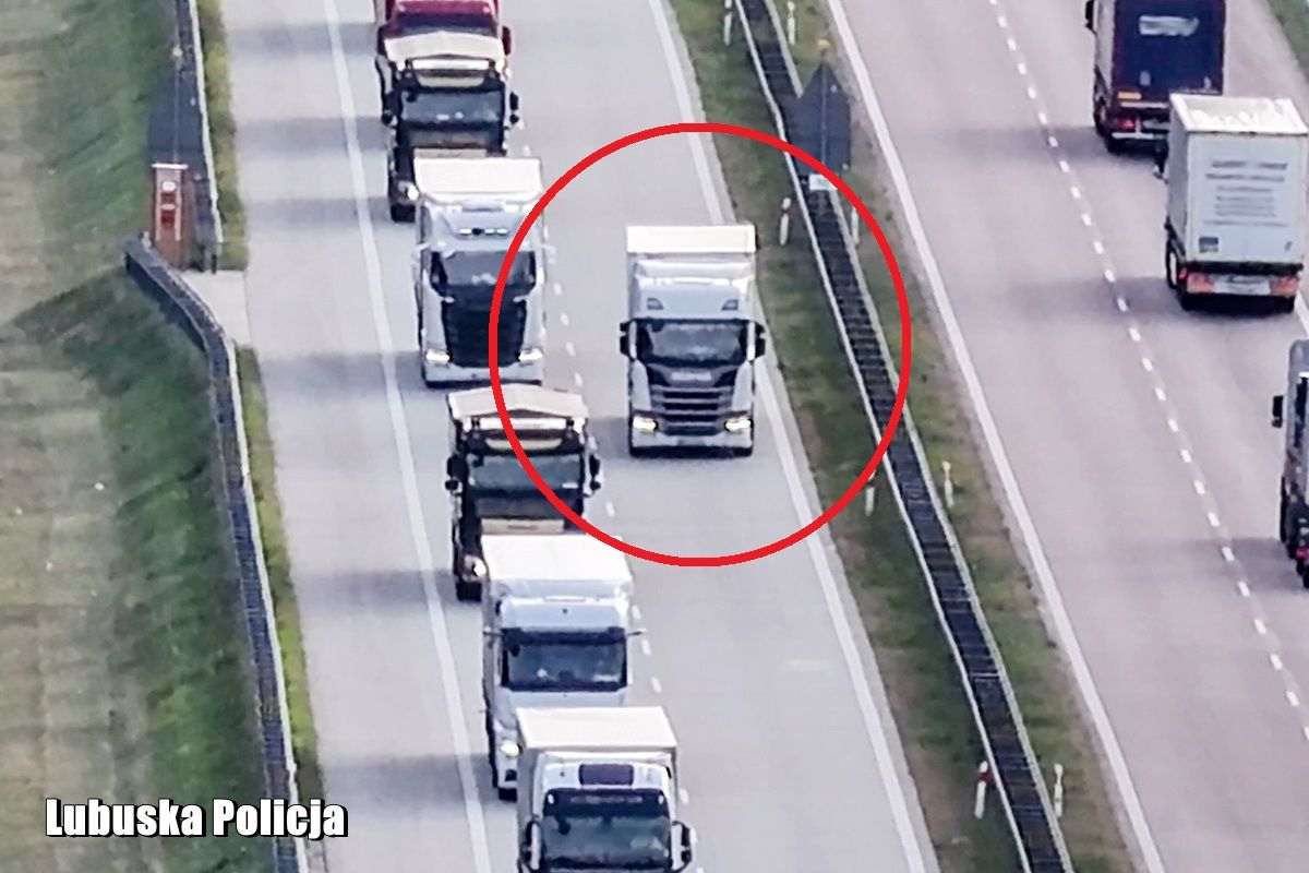 Policja lata już dronami nad autostradą. Wpadło ponad 60 kierowców