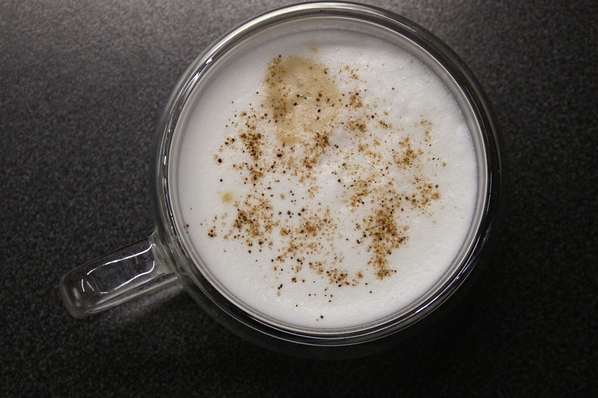 Regular cocoa is becoming less popular. Try adding a few spices to milk for a superior beverage