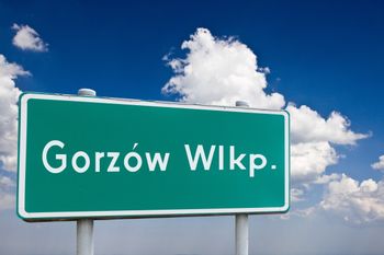 Gorzów Wielkopolski: Wreszcie wita, a nie odstrasza. Napis po liftingu