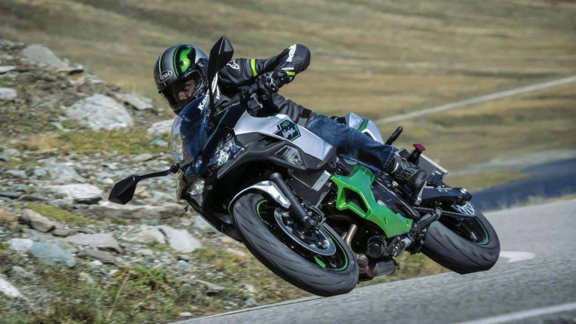 Kawasaki 7 Hybrid