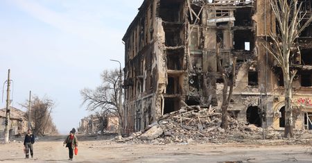 90 tys. rubli i opieka FSB. Rosjanie ściągają pomoc z Syberii