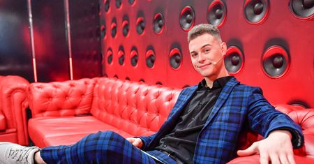 Adam Zdrójkowski kupuje samochód. "Jestem strasznym agresorem za kierownicą"