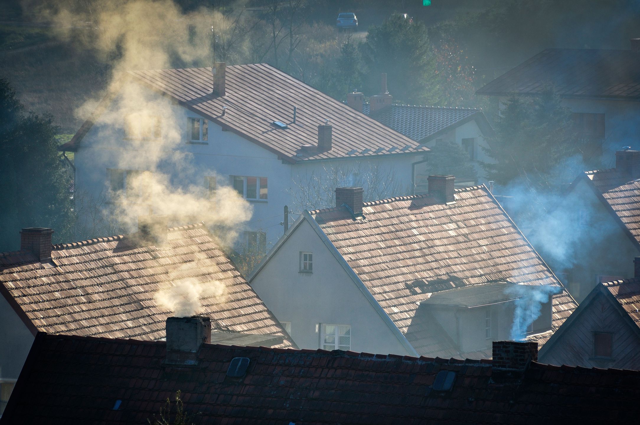 Strażnicy miejscy skontrolują piece w Lesznie