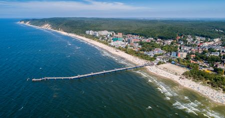Dlaczego warto odwiedzić Międzyzdroje? "Cudowna plaża, wybrzeże klifowe, natura"
