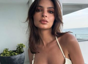 Pokazała się w bikini. Wybrała najmodniejszy wzór sezonu