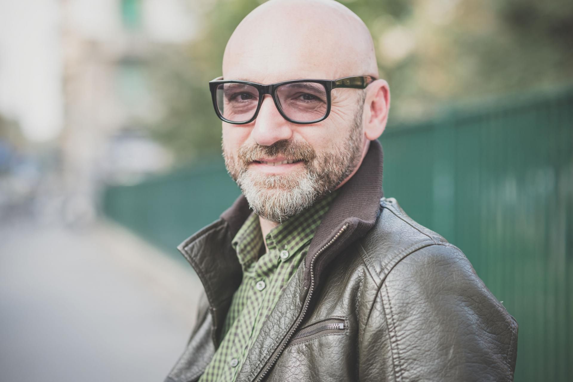 Badanie przeprowadzone na 37 tys. mężczyzn pozwoliło na wysnucie wniosków, że łysina na czubku głowy może być oznaką choroby wieńcowej, niezależnie od wieku badanego