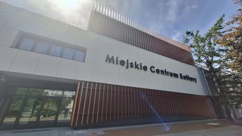 Gorzów: Meble w MCK-u będą do sylwestra, a otwarcie po Nowym Roku?