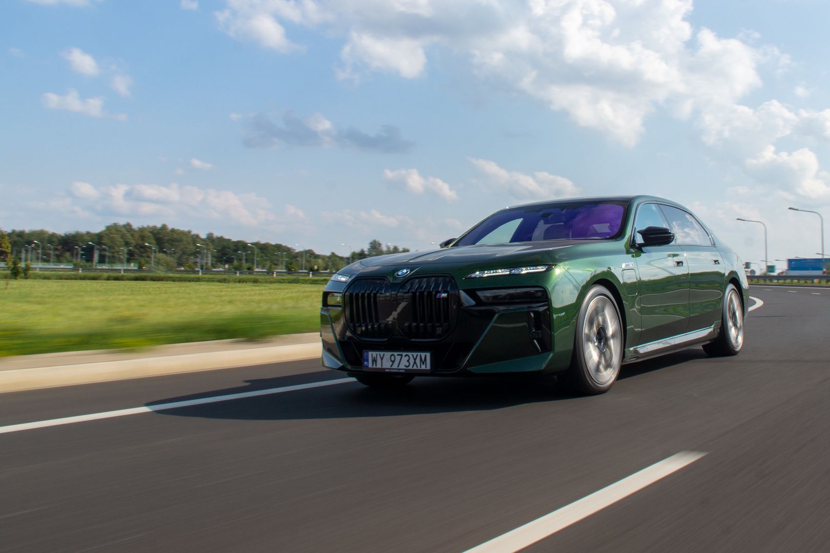 BMW M760e xDrive