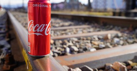 Coca-Cola pod lupą KE. Koncernowi grozi miliard dolarów grzywny
