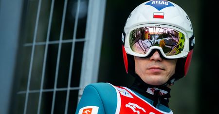 Nowa odsłona skoków narciarskich. Stoch mimo upadku wskoczył do czołówki