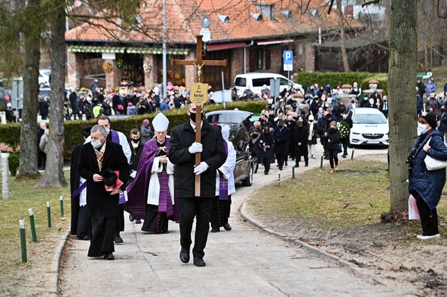 Pogrzeb dziennikarza TVP Gdańsk Piotra Świąca 