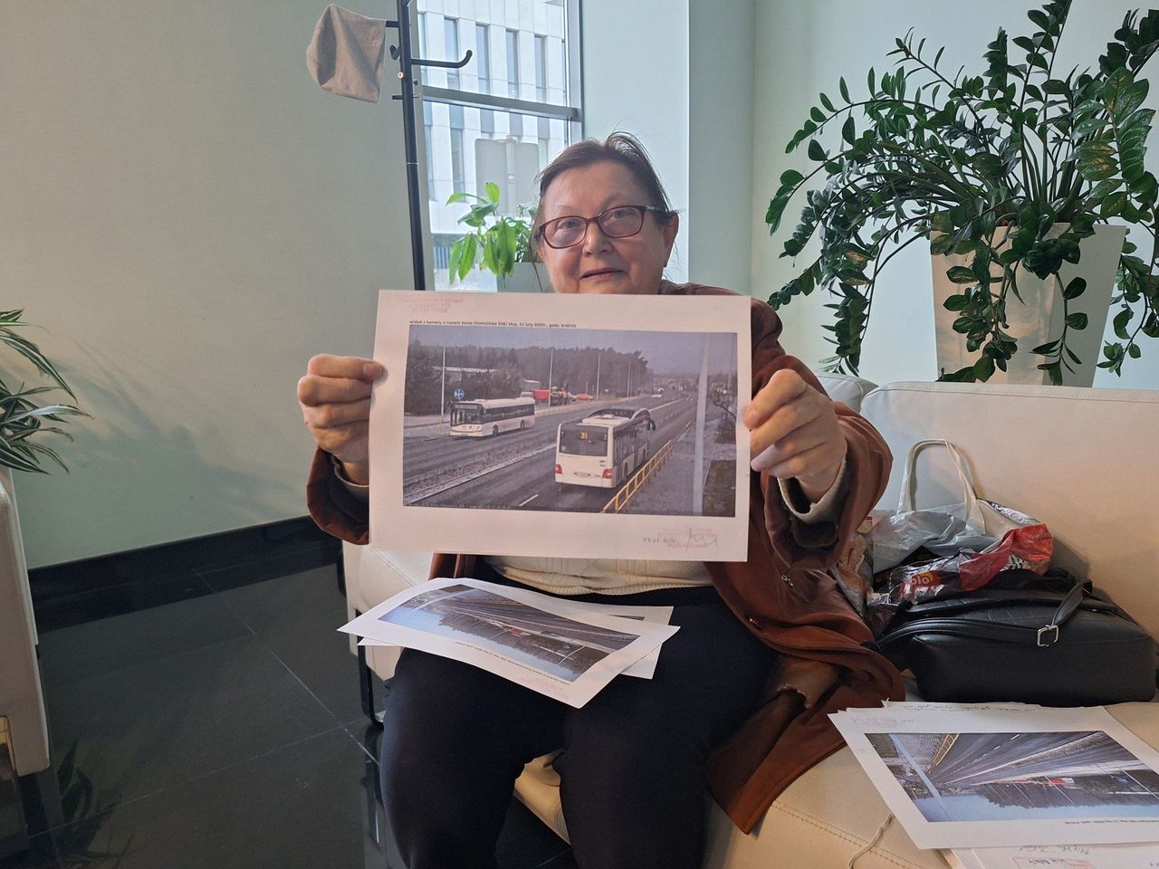 Toruń: Poszkodowana w autobusie MZK? Pasażerka szuka dowodów i świadków