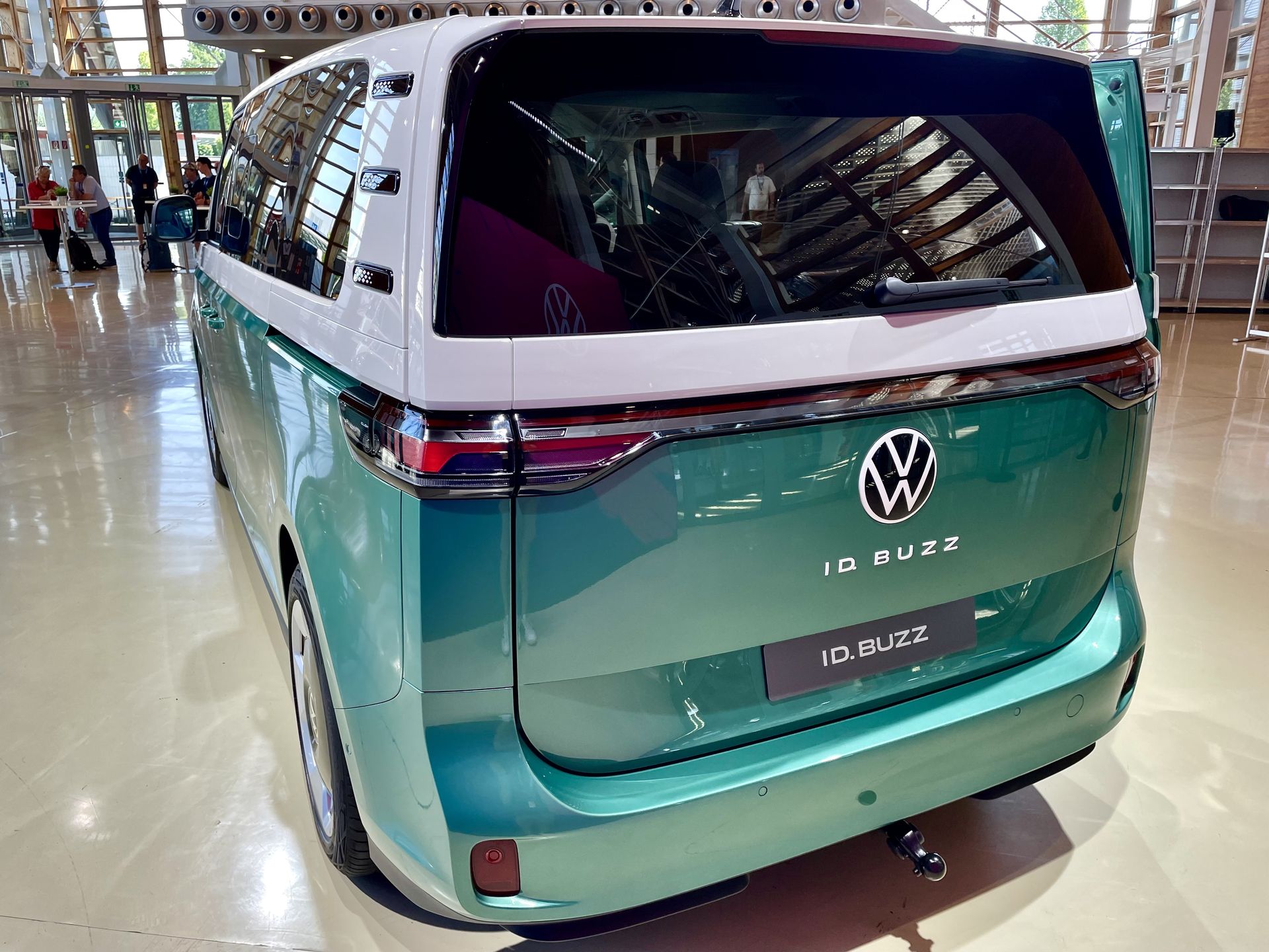Volkswagen ID. Buzz LWB