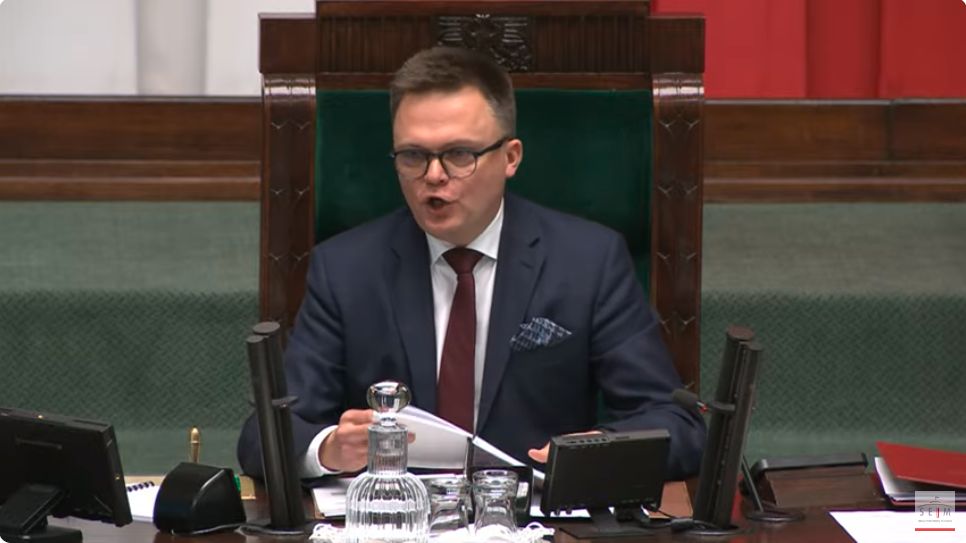 Gorąco na posiedzeniu Sejmu. Szymon Hołownia wyłączył mikrofon posłowi PiS