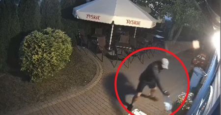 Podpalił bar nad jeziorem. Właściciele publikują film. Rozpoznasz podpalacza?
