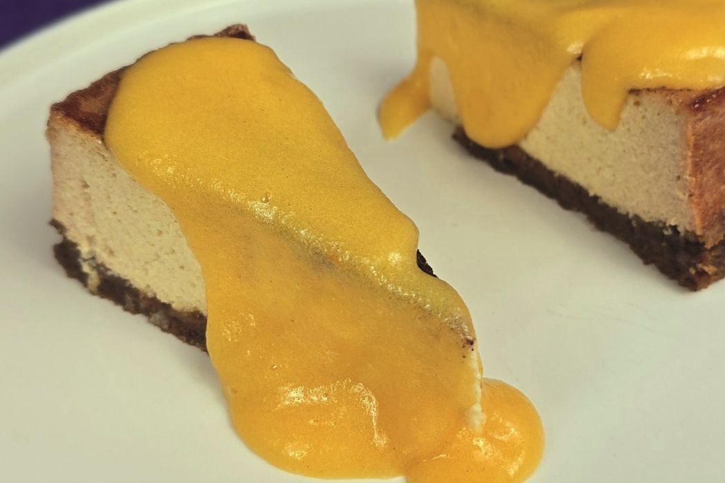 Pieczony sernik z kaki. Owocowo-serowa uczta na listopadowe dni