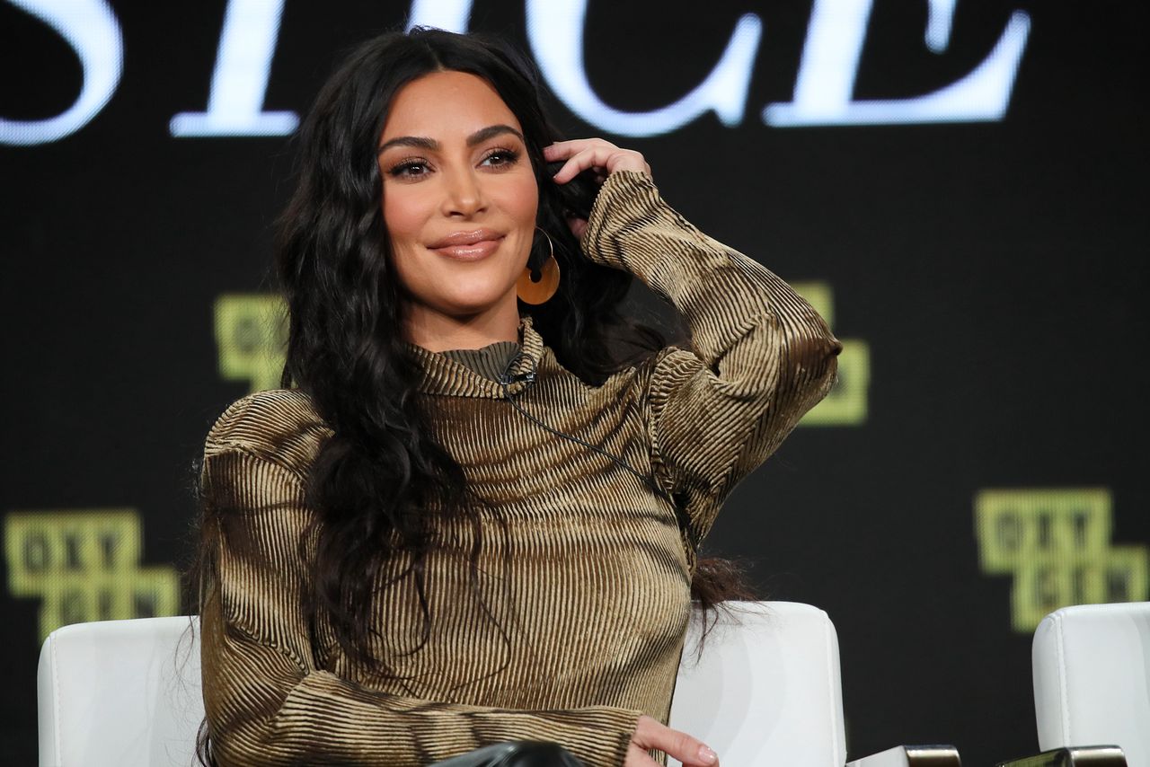 Kim Kardashian went wild and showed off her Christmas decorations.