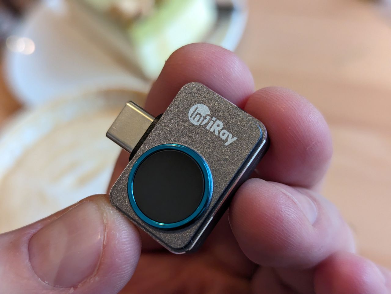 Złącze USB-C mogłoby być nieco dłuższe