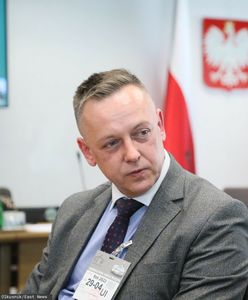 Szmydt przed ambasadą w Mińsku. "Usiłował nagabywać dyplomatę"