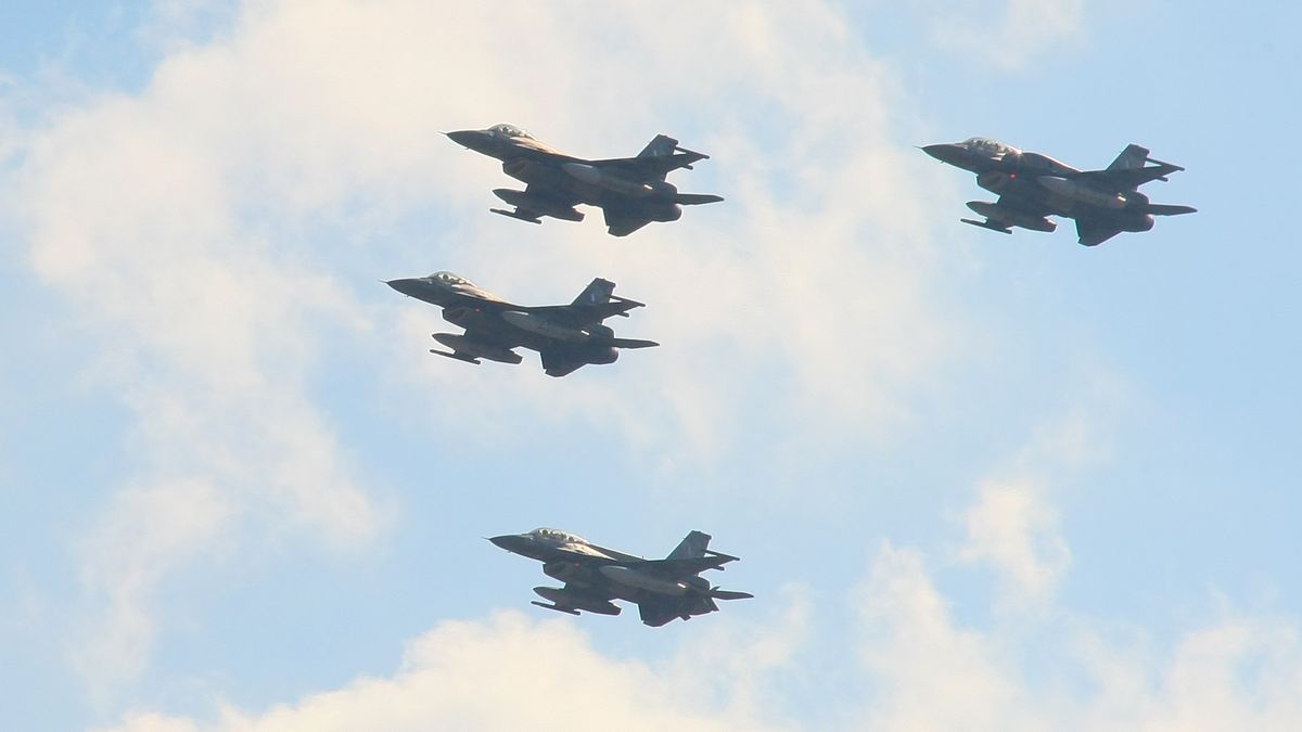 Dania poderwała myśliwce F-16.