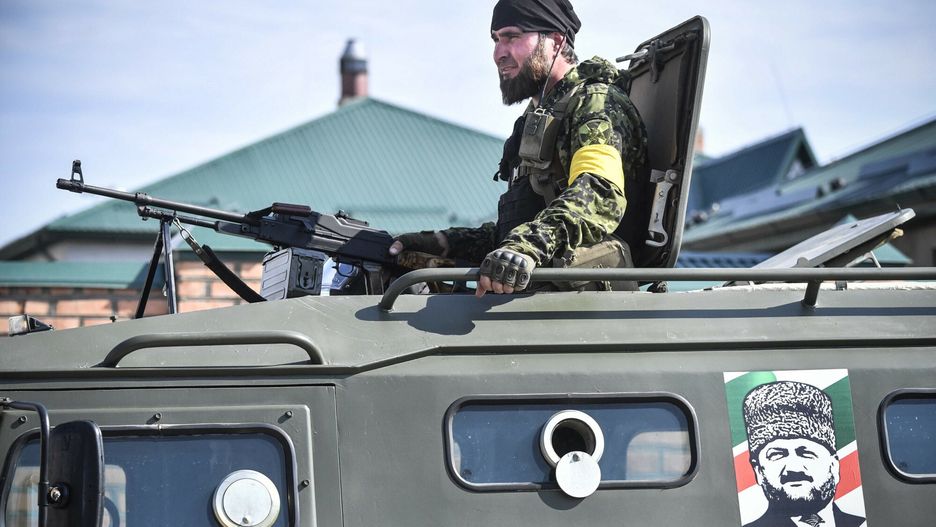Czecze?skie si?y specjalneA Chechen special force trooper sits atop an APC decorated with a portrait of former Chechen president Akhmad Kadyrov, the father of the current Chechen leader Ramzan Kadyrov, during a training session at a 'Russian Spetsnaz University' special force training centre in the town of Gudermes in Chechnya on July 25, 2019. (Photo by Alexander NEMENOV / AFP)ALEXANDER NEMENOV