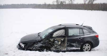 Annówka: Wypadek na DK 19. Czołowe zderzenie podczas wyprzedzania