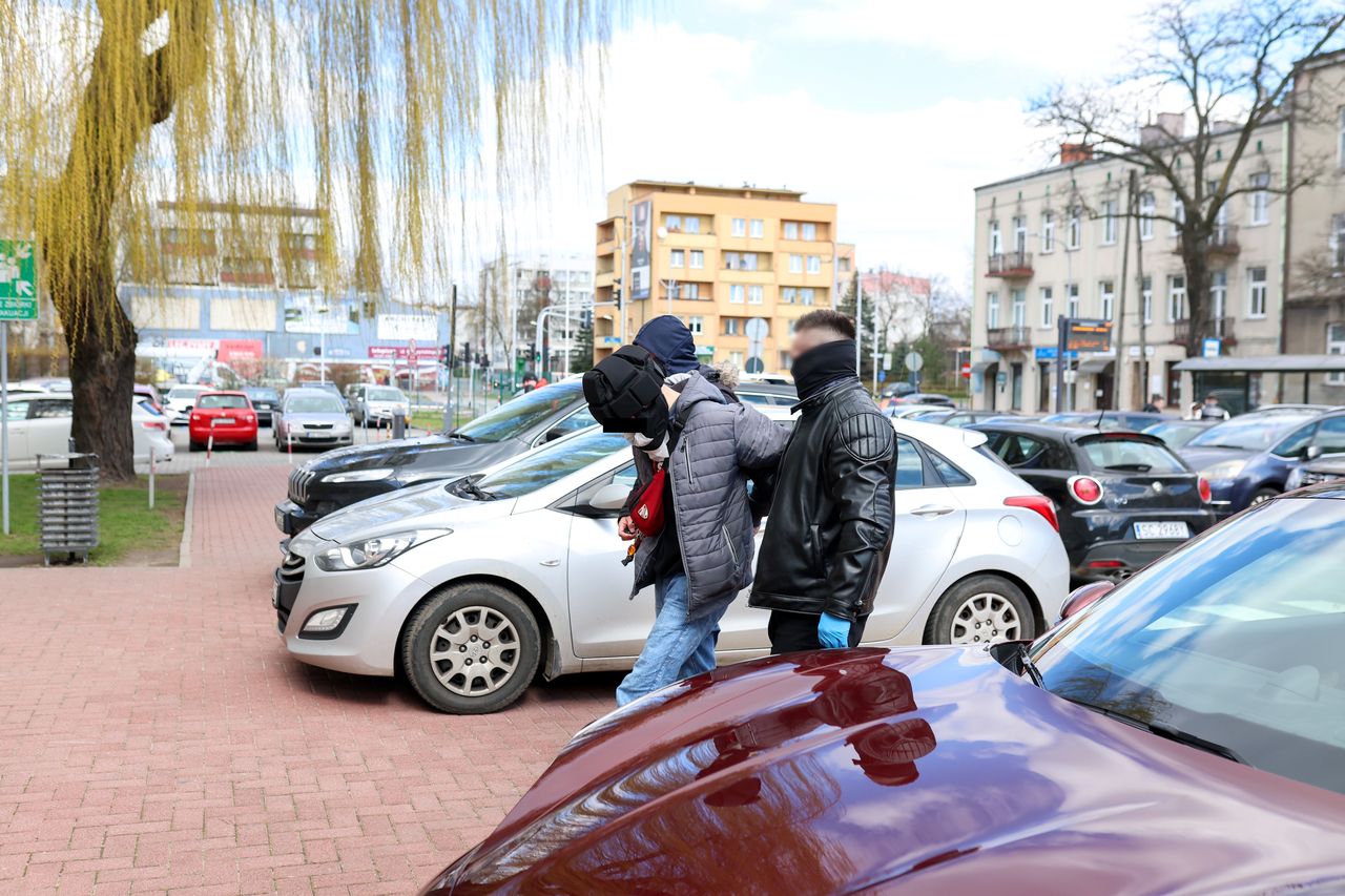 Ojczym skatowanego Kamila ma bliźniaka