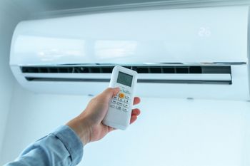 Jaka powinna być optymalna temperatura w domu podczas upałów? O tym pamiętaj