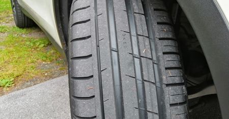 Test letnich opon GTÜ 2026. Ogumienie w rozmiarze 235/45 R18