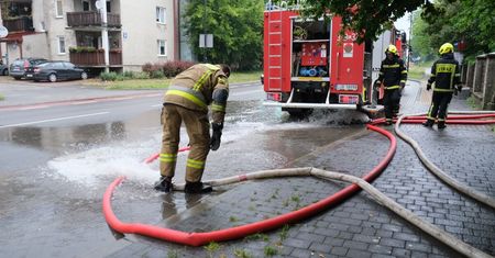 IMGW zaktualizował alerty dla Lubelszczyzny. Obowiązuje najwyższy stopień ostrzeżenia przed silnymi opadami deszczu z burzami