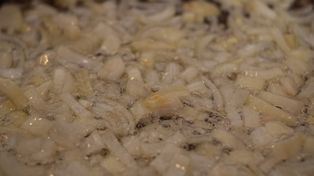Te warzywa można znaleźć w każdej kuchni. Gastrolog mówi, co robią z jelitami