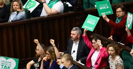 Liberalizacja prawa aborcyjnego. Projekt odrzucony przez Sejm